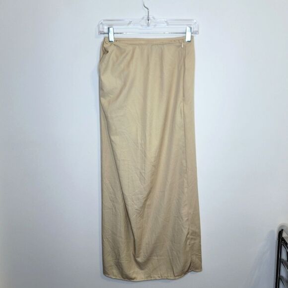 PrettyLittleThing Cream Midi Maxi Skirt Size 4 - Picture 4 of 10